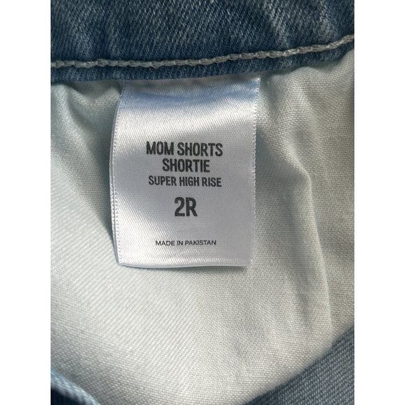 Express Cuffed Super High Rise Mom Shorts/Shortie, Size 2 R - Picture 5 of 9